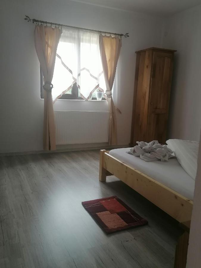Conacul Elenei Villa Poiana Mărului Dış mekan fotoğraf